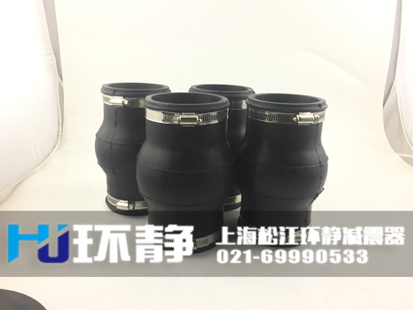 卡箍式<a href=http://m.zzhoudj.com target=_blank class=infotextkey>可曲撓橡膠接頭</a>發(fā)貨圖